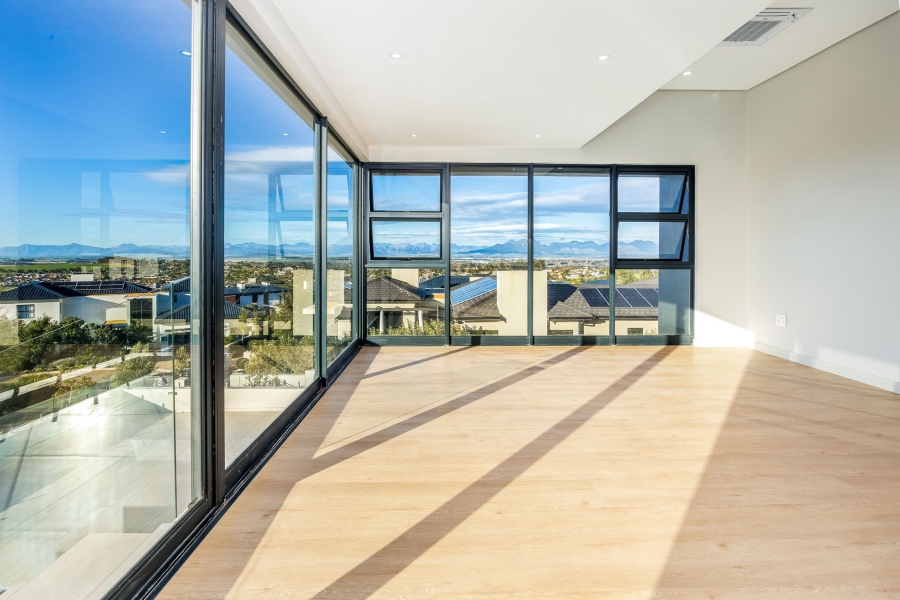 5 Bedroom Property for Sale in Clara Anna Fontein Western Cape
